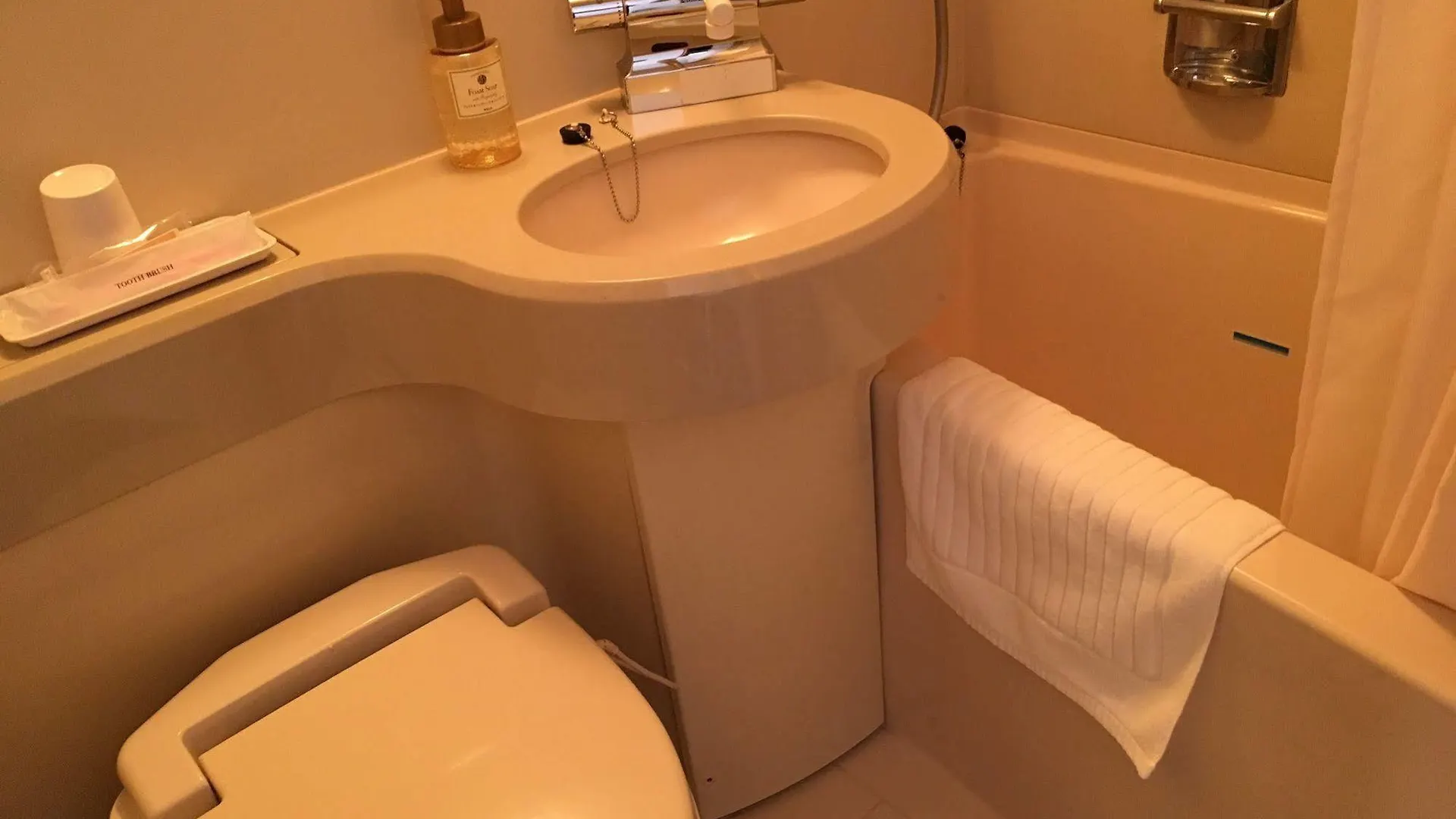 Smile Hotel Nihombashi Mitsukoshimae Tokio 3*,  Japonia